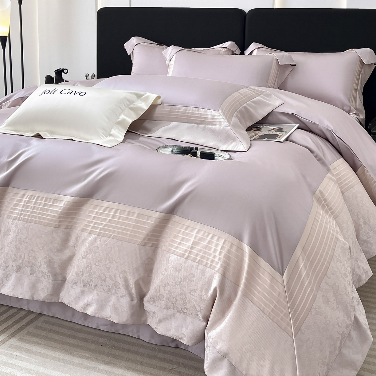 91家纺网 家纺一手货源 找家纺 2025新款秋冬A类贡缎提花长绒棉四件套全棉纯棉轻奢风重工拼接被套纯色床单床笠 莫黛-花容紫