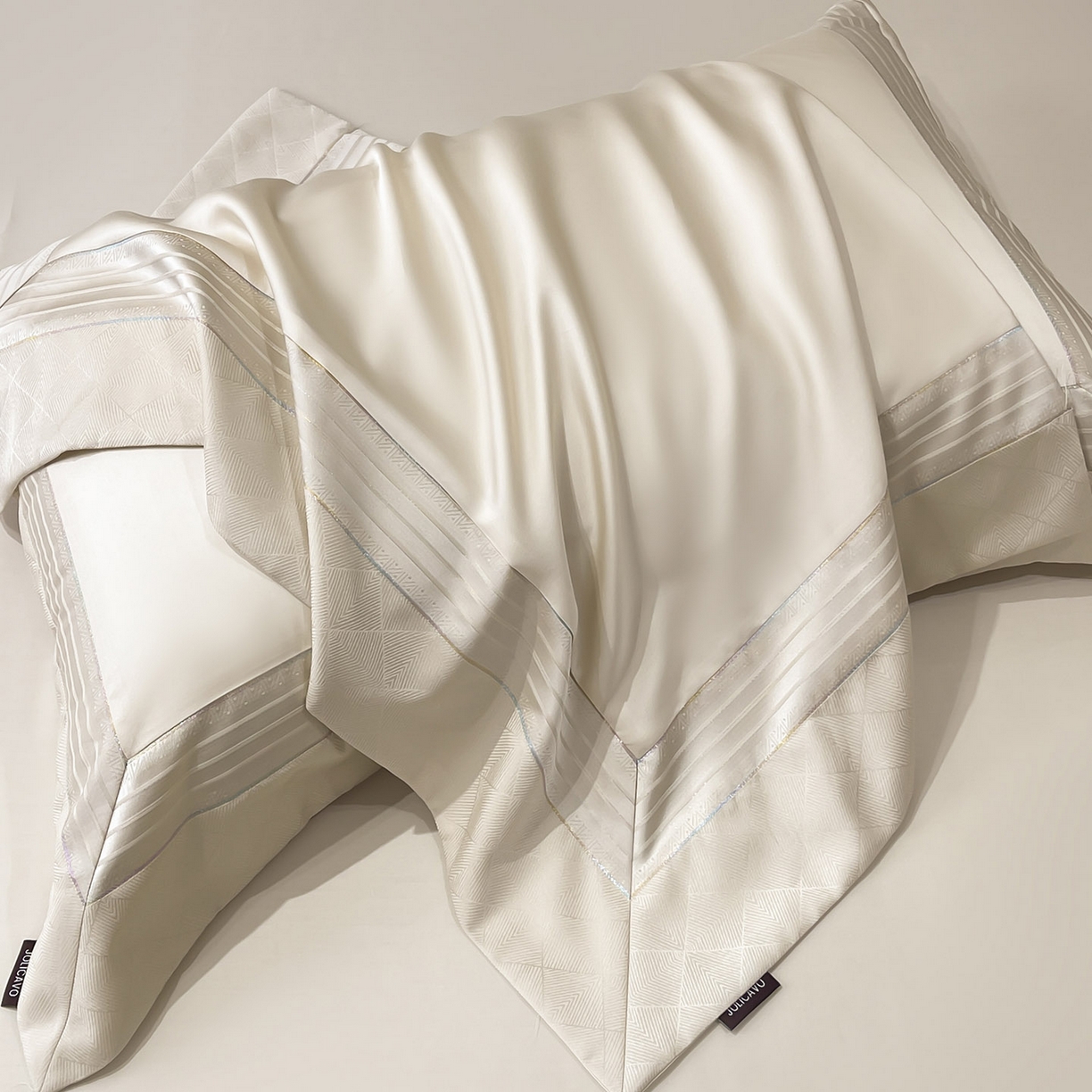 91家纺网 家纺一手货源 找家纺 2025新款秋冬A类贡缎提花长绒棉四件套全棉纯棉轻奢风重工拼接被套纯色床单床笠 莫黛-疏影金