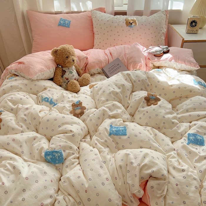 顾里家纺 2025新款ins可爱毛巾绣云朵棉套件四件套 宝贝熊（粉）