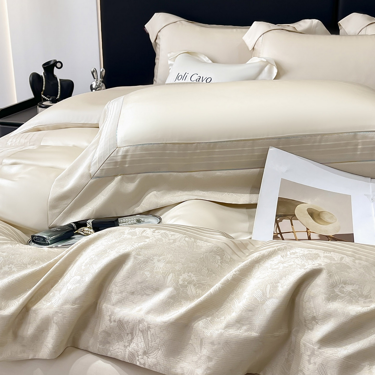 91家纺网 家纺一手货源 找家纺 2025新款秋冬A类贡缎提花长绒棉四件套全棉纯棉轻奢风重工拼接被套纯色床单床笠 莫黛-疏影金