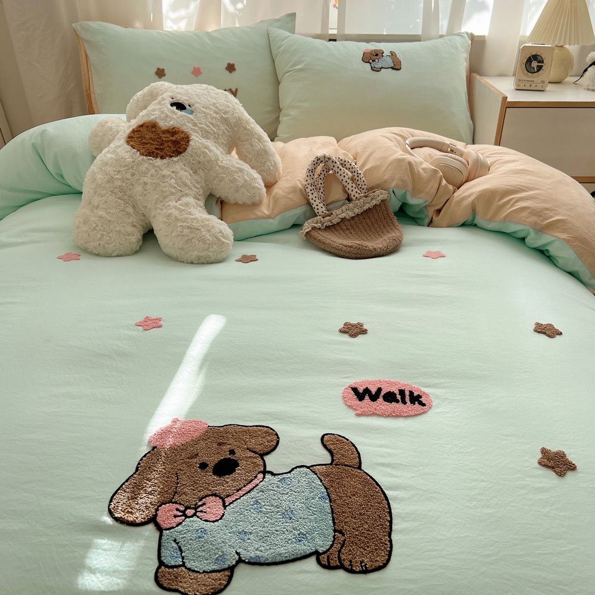 91家纺网 家纺一手货源 找家纺 顾里家纺 2025新款ins可爱毛巾绣云朵棉套件四件套 星星小狗