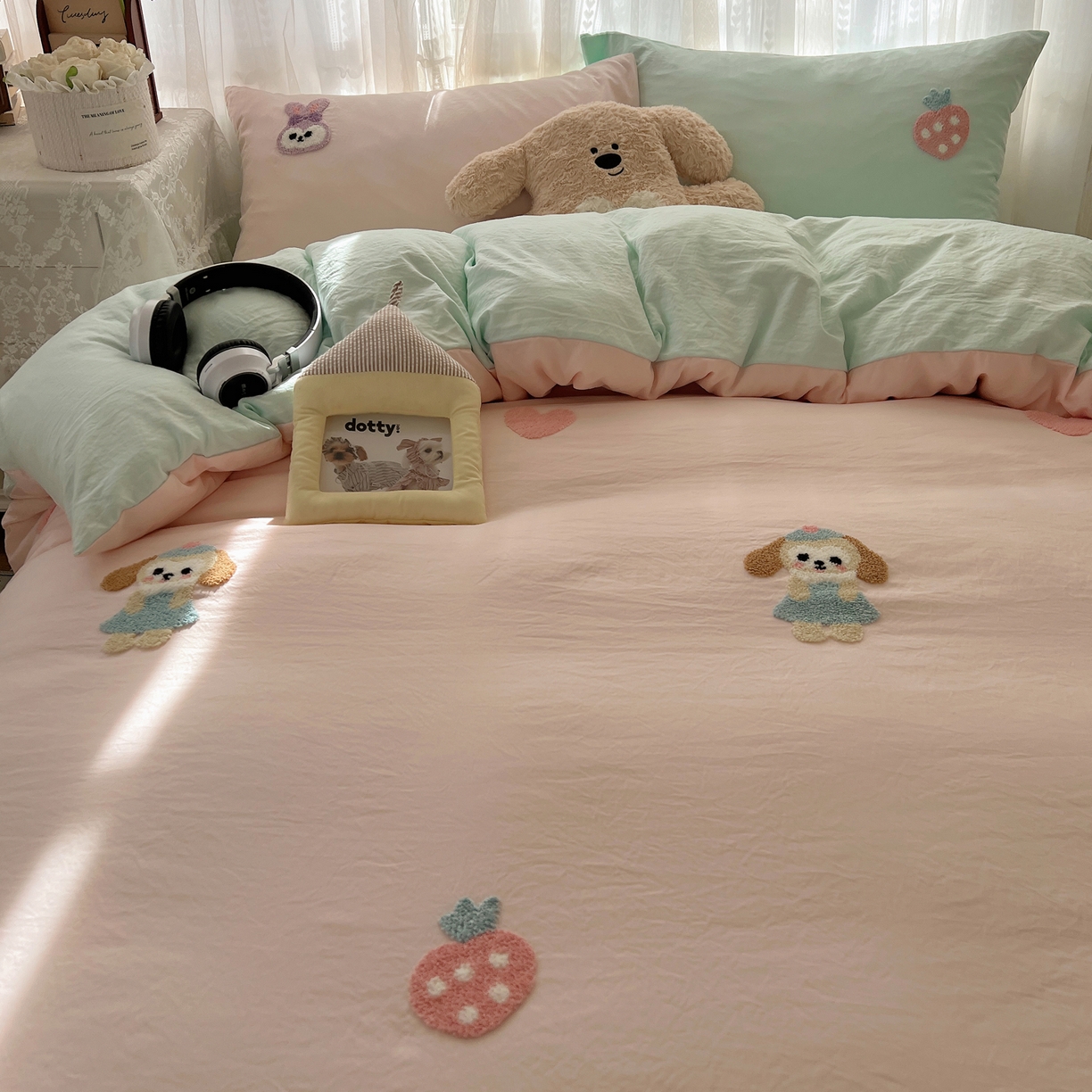 91家纺网 家纺一手货源 找家纺 顾里家纺 2025新款ins可爱毛巾绣云朵棉套件四件套 甜心好友