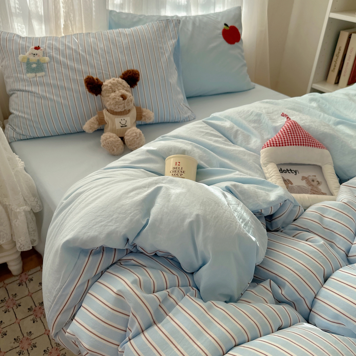 91家纺网 家纺一手货源 找家纺 顾里家纺 2025新款ins可爱毛巾绣云朵棉套件四件套 耍酷白熊