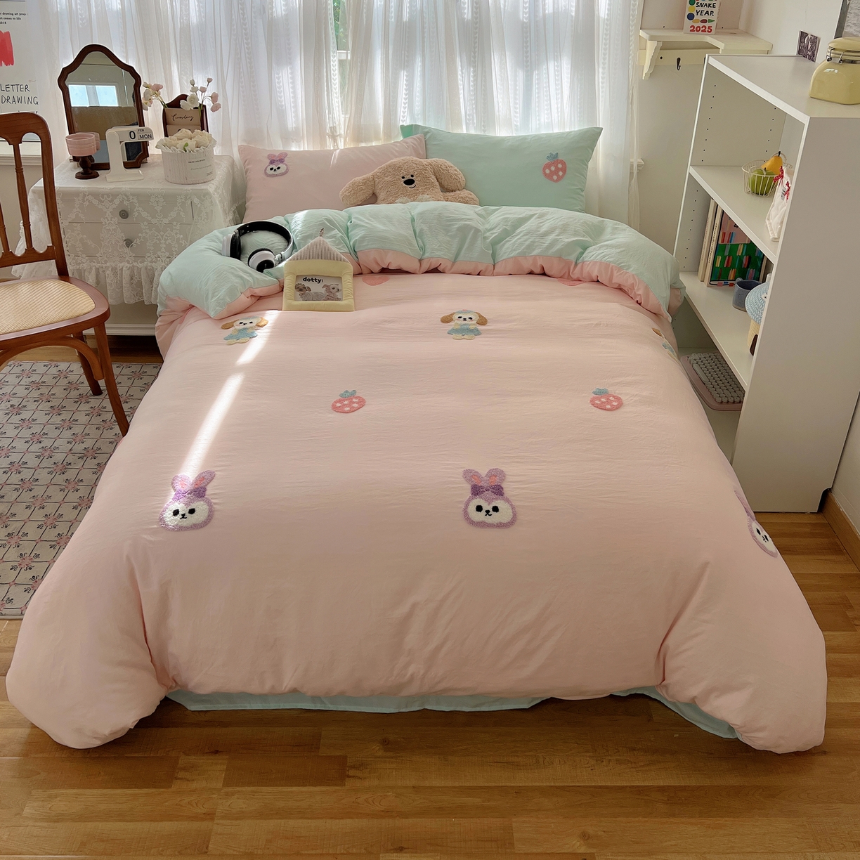 91家纺网 家纺一手货源 找家纺 顾里家纺 2025新款ins可爱毛巾绣云朵棉套件四件套 甜心好友