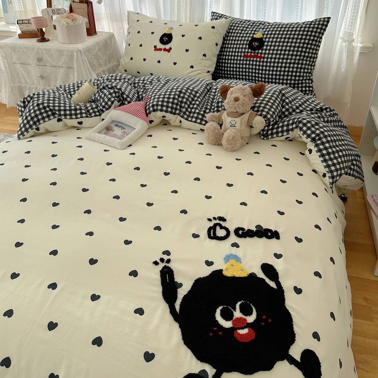 91家纺网 家纺一手货源 找家纺 顾里家纺 2025新款ins可爱毛巾绣云朵棉套件四件套 大眼怪