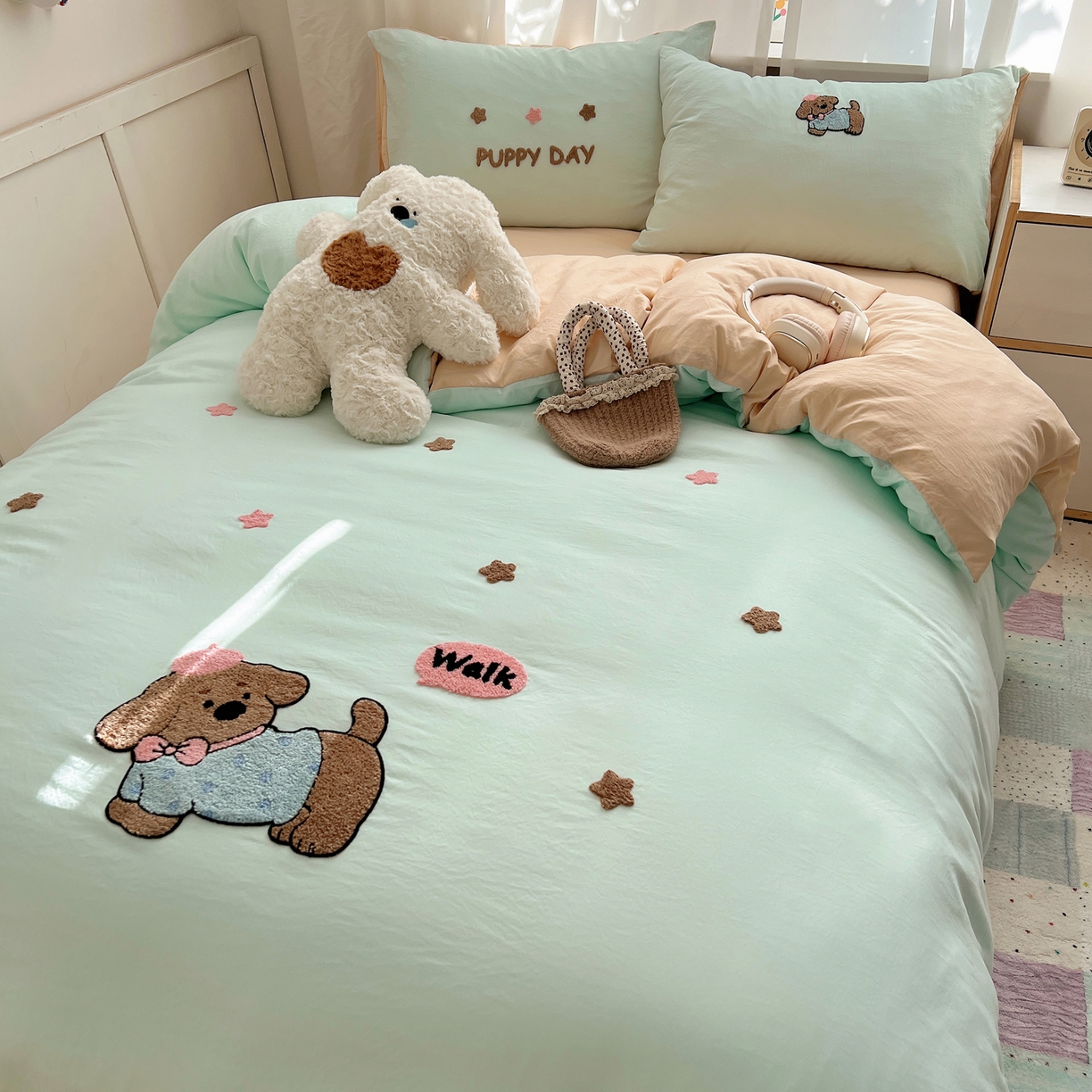 91家纺网 家纺一手货源 找家纺 顾里家纺 2025新款ins可爱毛巾绣云朵棉套件四件套 星星小狗