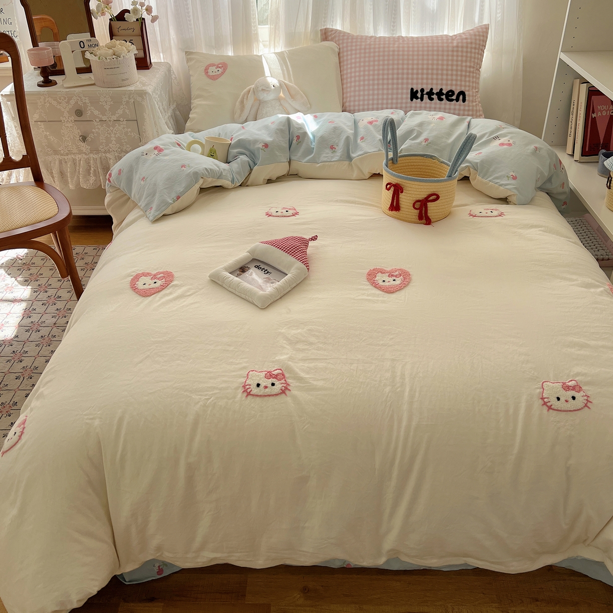 91家纺网 家纺一手货源 找家纺 顾里家纺 2025新款ins可爱毛巾绣云朵棉套件四件套 甜心猫咪