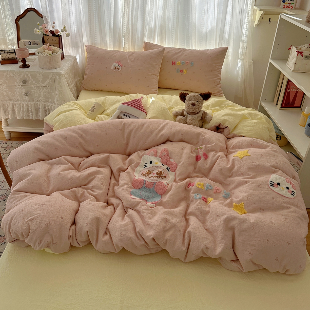 91家纺网 家纺一手货源 找家纺 顾里家纺 2025新款ins可爱毛巾绣云朵棉套件四件套 甜梅梅