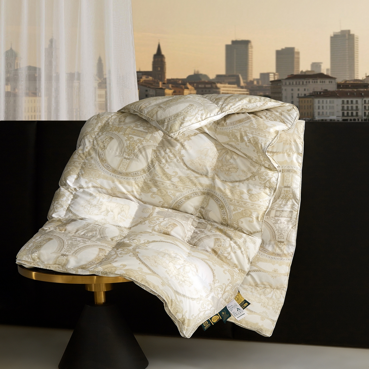 91家纺网 家纺一手货源 找家纺 织梦人羽绒工厂店 2025新款高蓬松羽绒羽毛被大牌同款花型 爱丁堡珍珠白