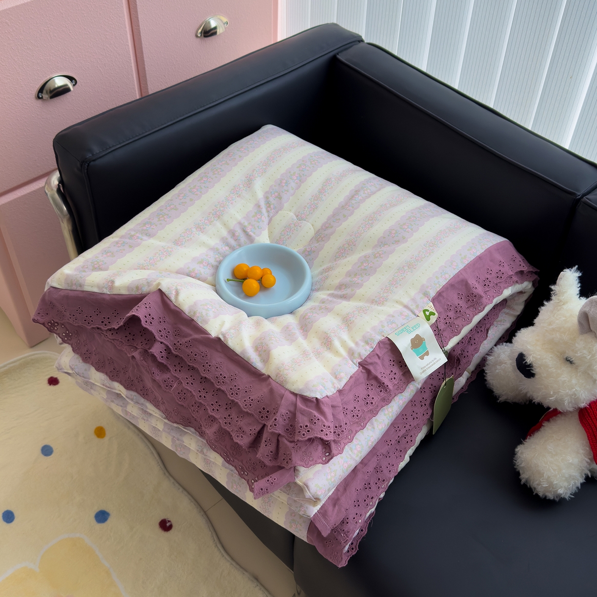 91家纺网 家纺一手货源 找家纺 （总）赫梵茜 2025新款手工缝制踩棉纯棉韩系花边慵懒又高级双面纯棉印花春秋被被子被芯