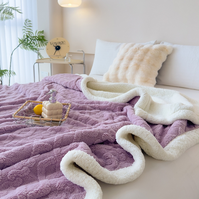 91家纺网 家纺一手货源 找家纺 馨乐家纺 2025新款塔芙绒羊羔绒双层毛毯系列 香芋紫