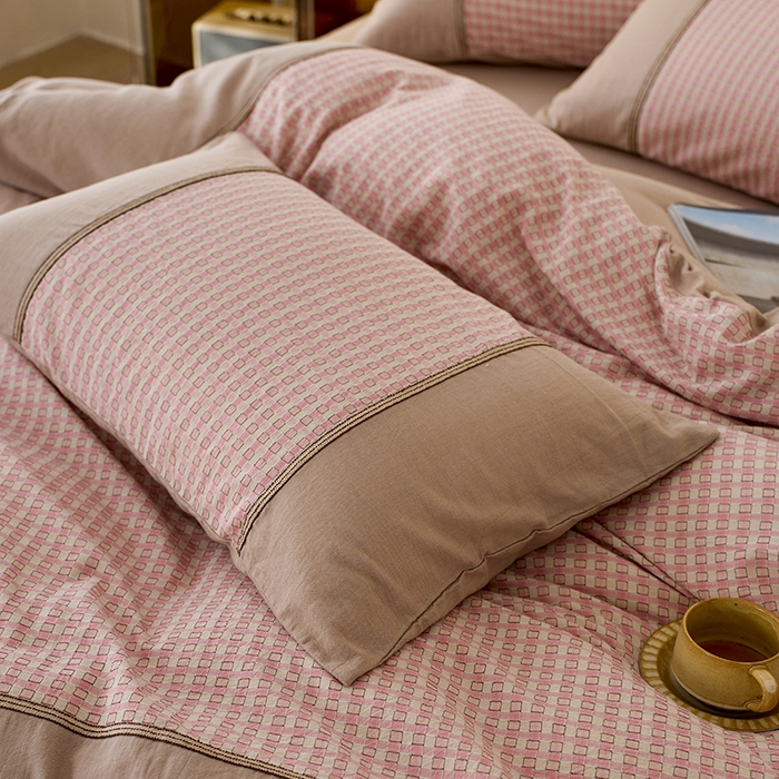 91家纺网 家纺一手货源 找家纺 安莱生活 2025新款全棉纯棉色织磨毛四件套 小格纹-初恩