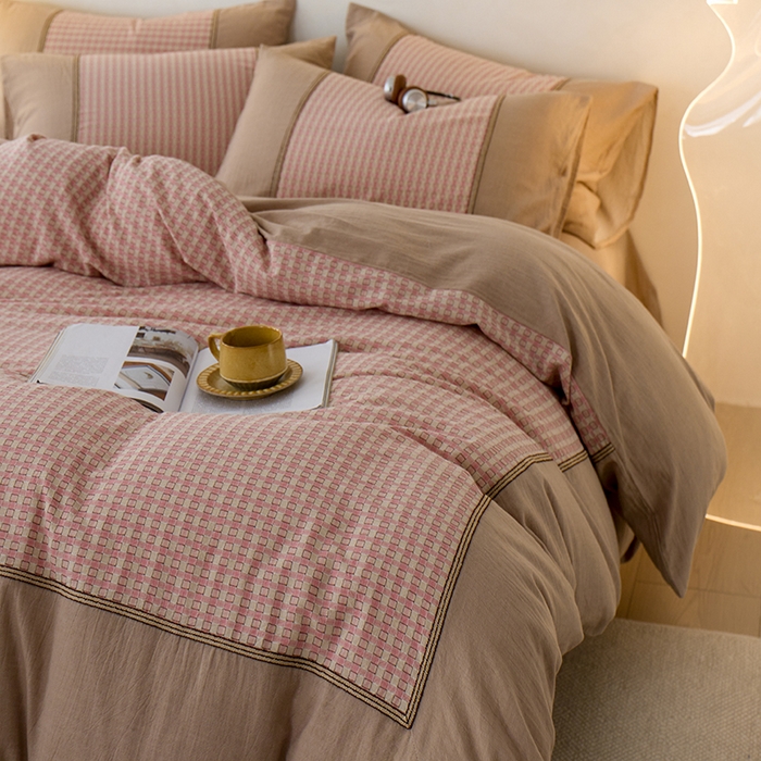 91家纺网 家纺一手货源 找家纺 安莱生活 2025新款全棉纯棉色织磨毛四件套 小格纹-初恩