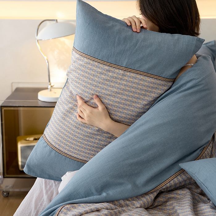 91家纺网 家纺一手货源 找家纺 安莱生活 2025新款全棉纯棉色织磨毛四件套 小格纹-蓝调