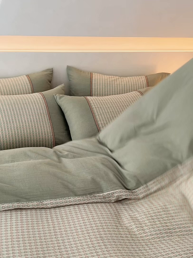 91家纺网 家纺一手货源 找家纺 安莱生活 2025新款全棉纯棉色织磨毛四件套 小格纹-青漾