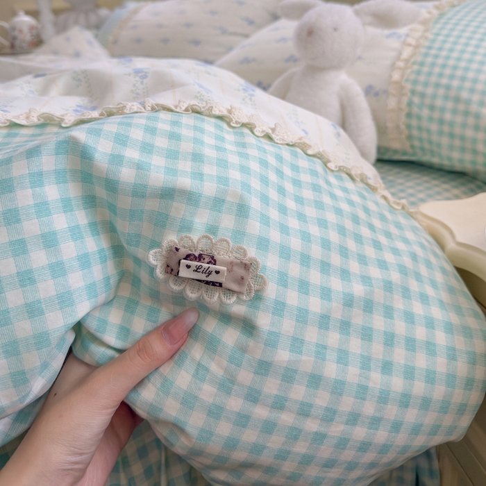 91家纺网 家纺一手货源 找家纺 （总）安莱生活 2025新款全棉纯棉小碎花刺绣花边款四件套