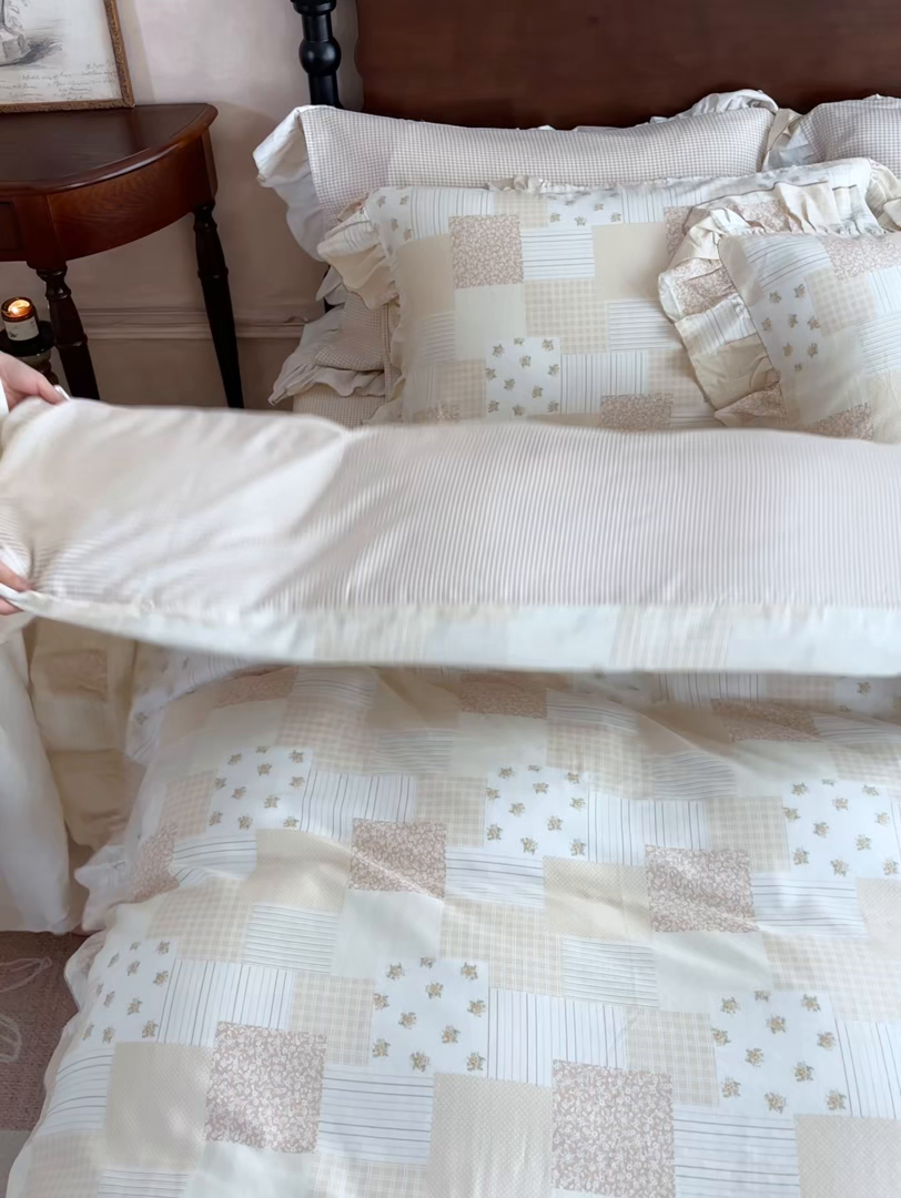 91家纺网 家纺一手货源 找家纺 安莱生活 2025新款全棉纯棉双层纱花边款四件套 花韵染