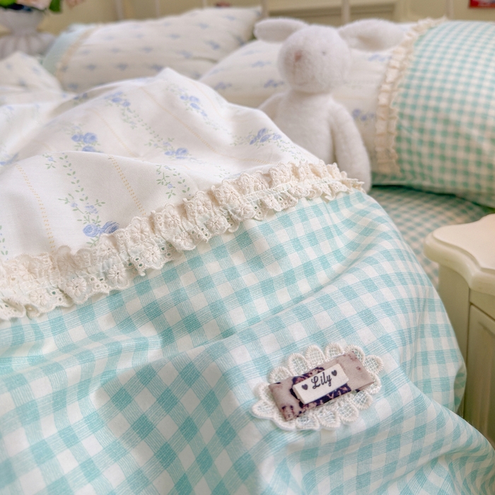 91家纺网 家纺一手货源 找家纺 安莱生活 2025新款全棉纯棉小碎花刺绣花边款四件套 花趣格