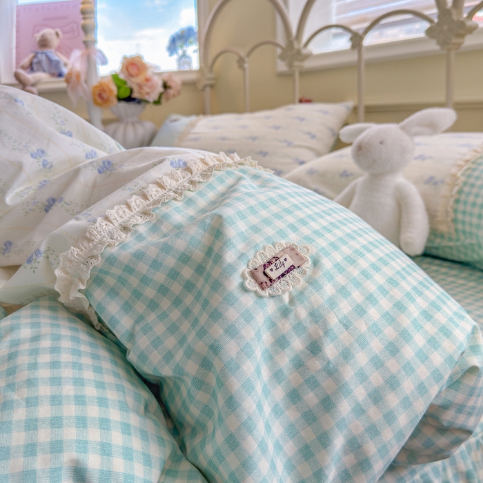 91家纺网 家纺一手货源 找家纺 安莱生活 2025新款全棉纯棉小碎花刺绣花边款四件套 花趣格