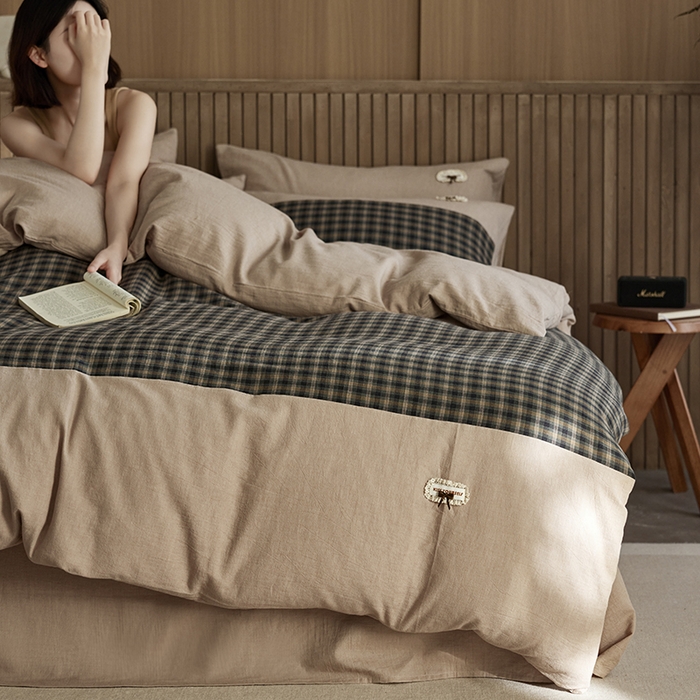 91家纺网 家纺一手货源 找家纺 安莱生活 2025新款全棉纯棉色织磨毛简逸格调四件套 静眠格