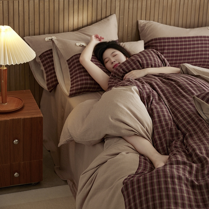 91家纺网 家纺一手货源 找家纺 安莱生活 2025新款全棉纯棉色织磨毛简逸格调四件套 蜜格恋