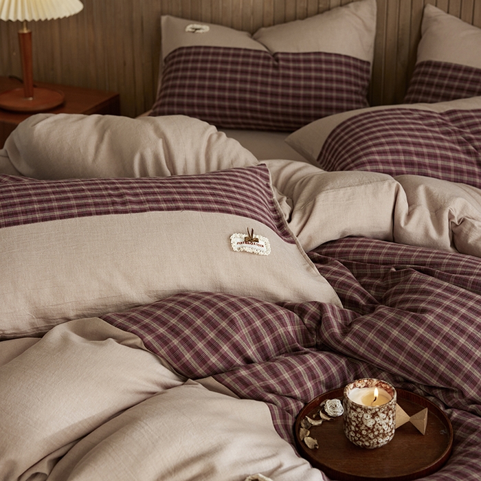 91家纺网 家纺一手货源 找家纺 安莱生活 2025新款全棉纯棉色织磨毛简逸格调四件套 蜜格恋