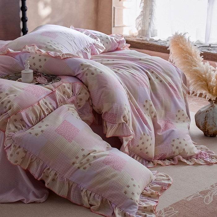 91家纺网 家纺一手货源 找家纺 安莱生活 2025新款全棉纯棉双层纱花边款四件套 雾中花