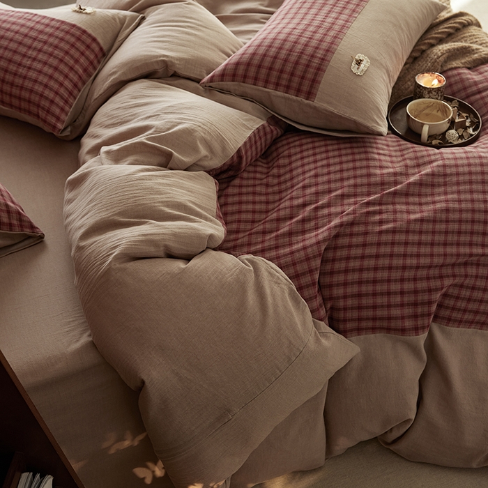 91家纺网 家纺一手货源 找家纺 安莱生活 2025新款全棉纯棉色织磨毛简逸格调四件套 恬梦格