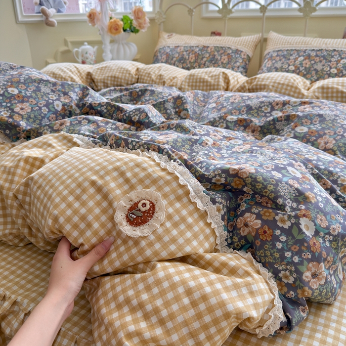 91家纺网 家纺一手货源 找家纺 安莱生活 2025新款全棉纯棉小碎花刺绣花边款四件套 静时光