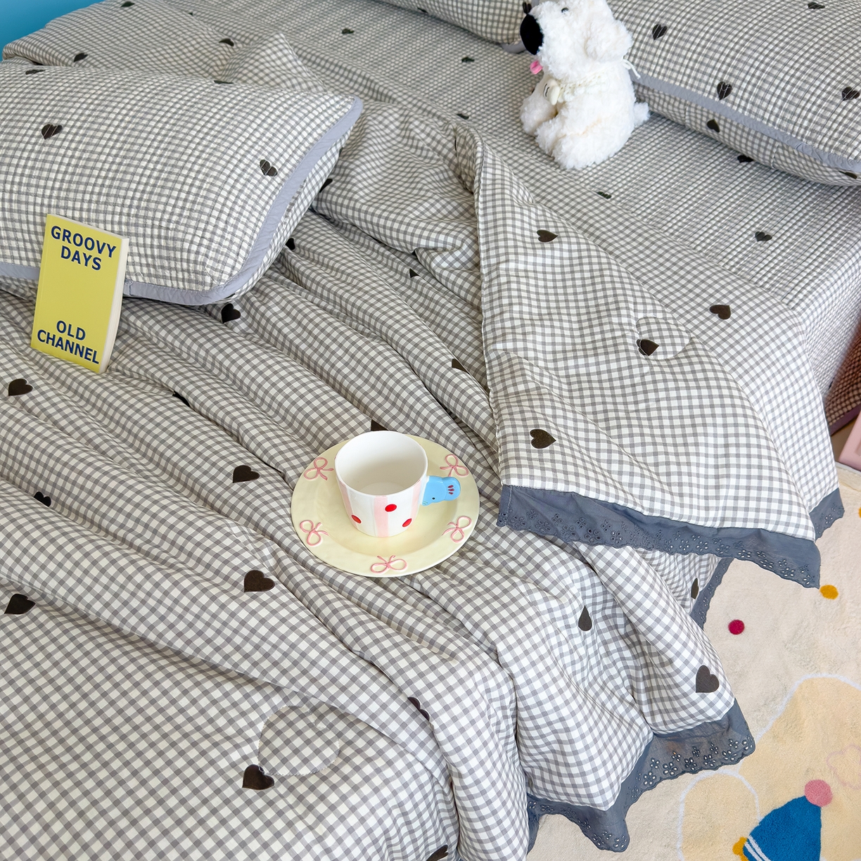 91家纺网 家纺一手货源 找家纺 赫梵茜 2025新款高温砂洗全棉床盖单品床盖床盖单件床盖三件套【可搭配同款春秋被】 格子爱心灰