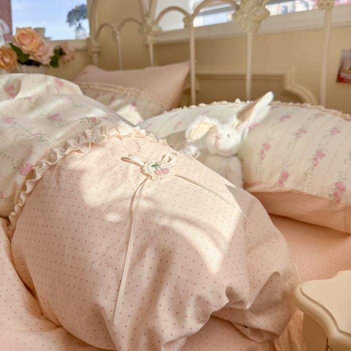 91家纺网 家纺一手货源 找家纺 安莱生活 2025新款全棉纯棉小碎花刺绣花边款四件套 小花絮