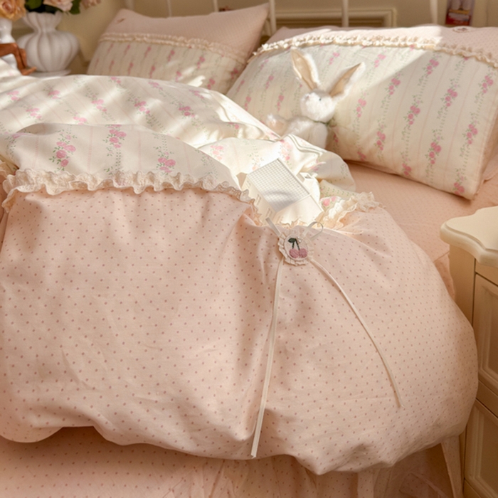 91家纺网 家纺一手货源 找家纺 安莱生活 2025新款全棉纯棉小碎花刺绣花边款四件套 小花絮