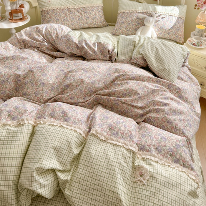 91家纺网 家纺一手货源 找家纺 安莱生活 2025新款全棉纯棉小碎花刺绣花边款四件套 小确幸