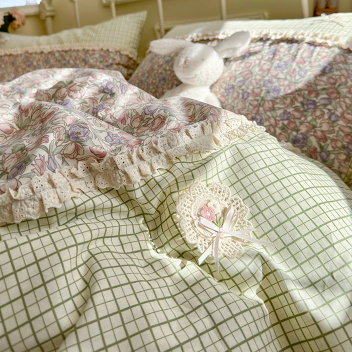 91家纺网 家纺一手货源 找家纺 安莱生活 2025新款全棉纯棉小碎花刺绣花边款四件套 小确幸