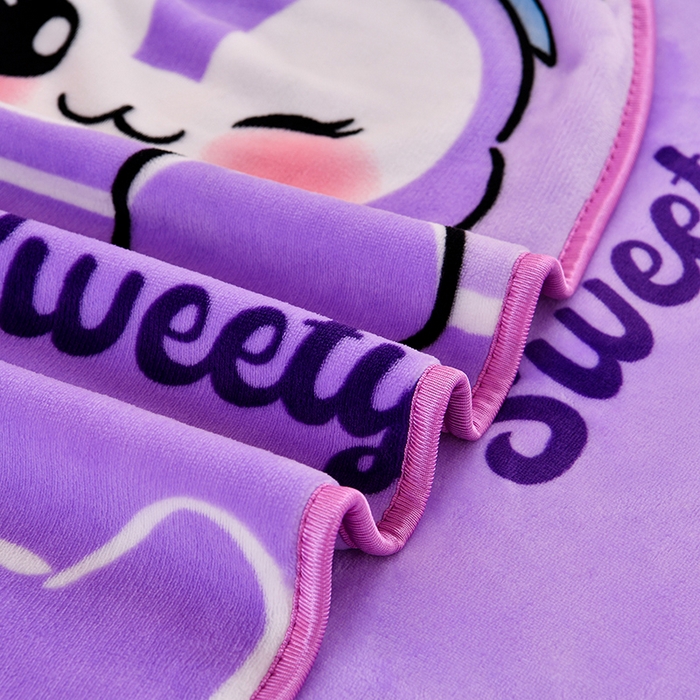 91家纺网 家纺一手货源 找家纺 牵梦萦 2025新款牛奶绒学生三件套 菲菲兔