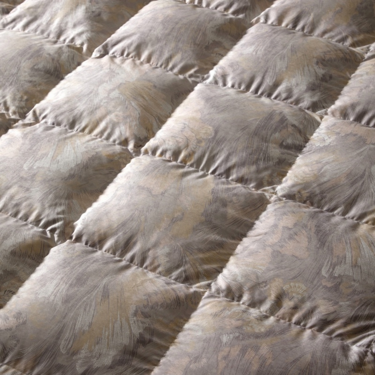 91家纺网 家纺一手货源 找家纺 织梦人羽绒工厂店 2025新款高蓬松羽绒被95鹅绒大牌同款花型 观沧海粉