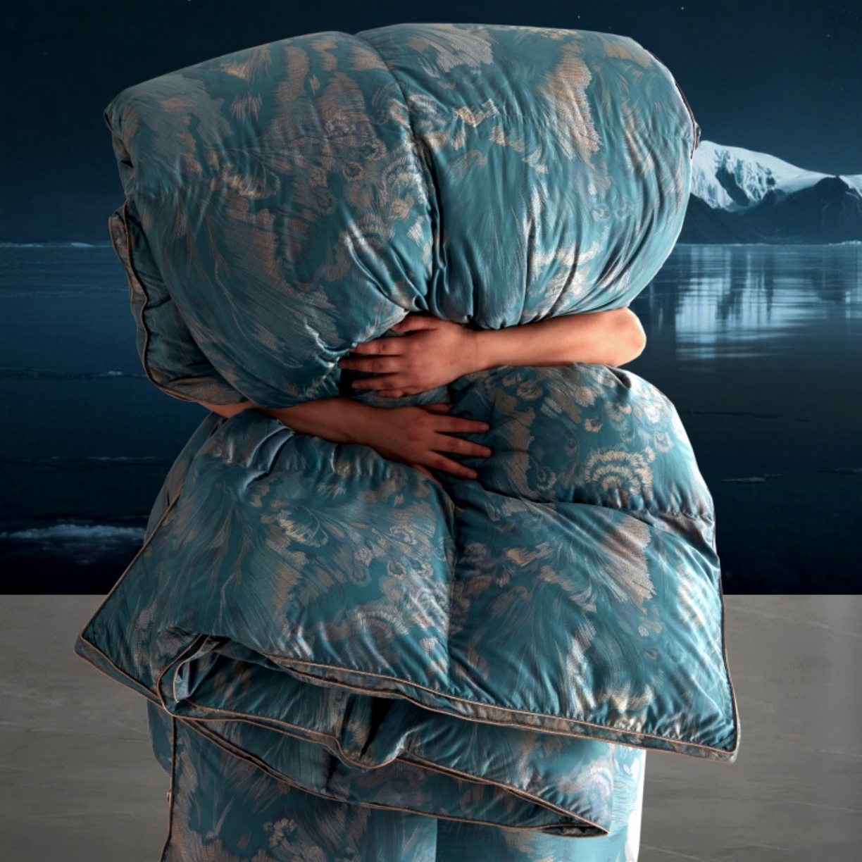 91家纺网 家纺一手货源 找家纺 织梦人羽绒工厂店 2025新款高蓬松羽绒被95鹅绒大牌同款花型 观沧海金