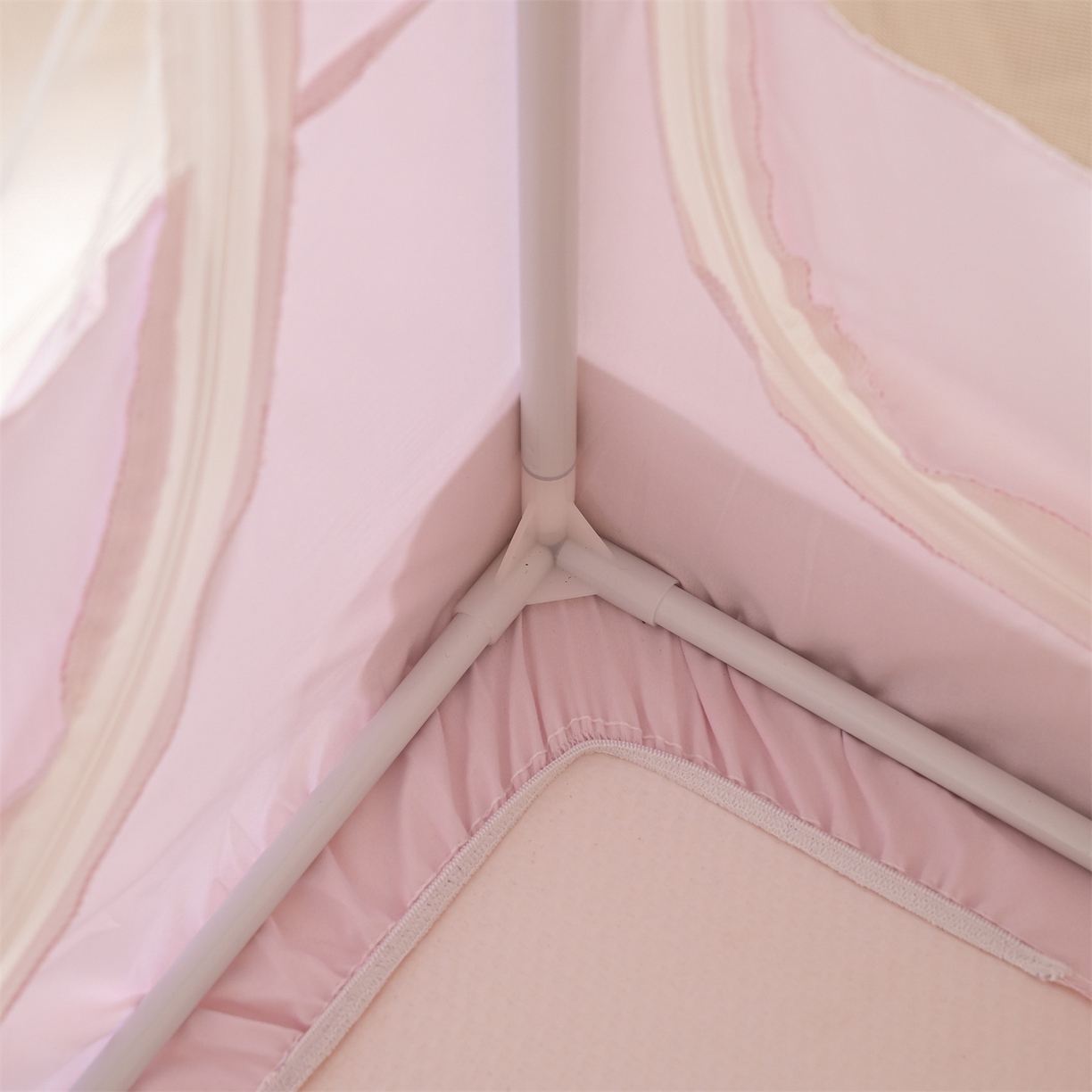 91家纺网 家纺一手货源 找家纺 新太阳蚊帐 2025新款A类子母款上下铺蚊帐 三只小兔