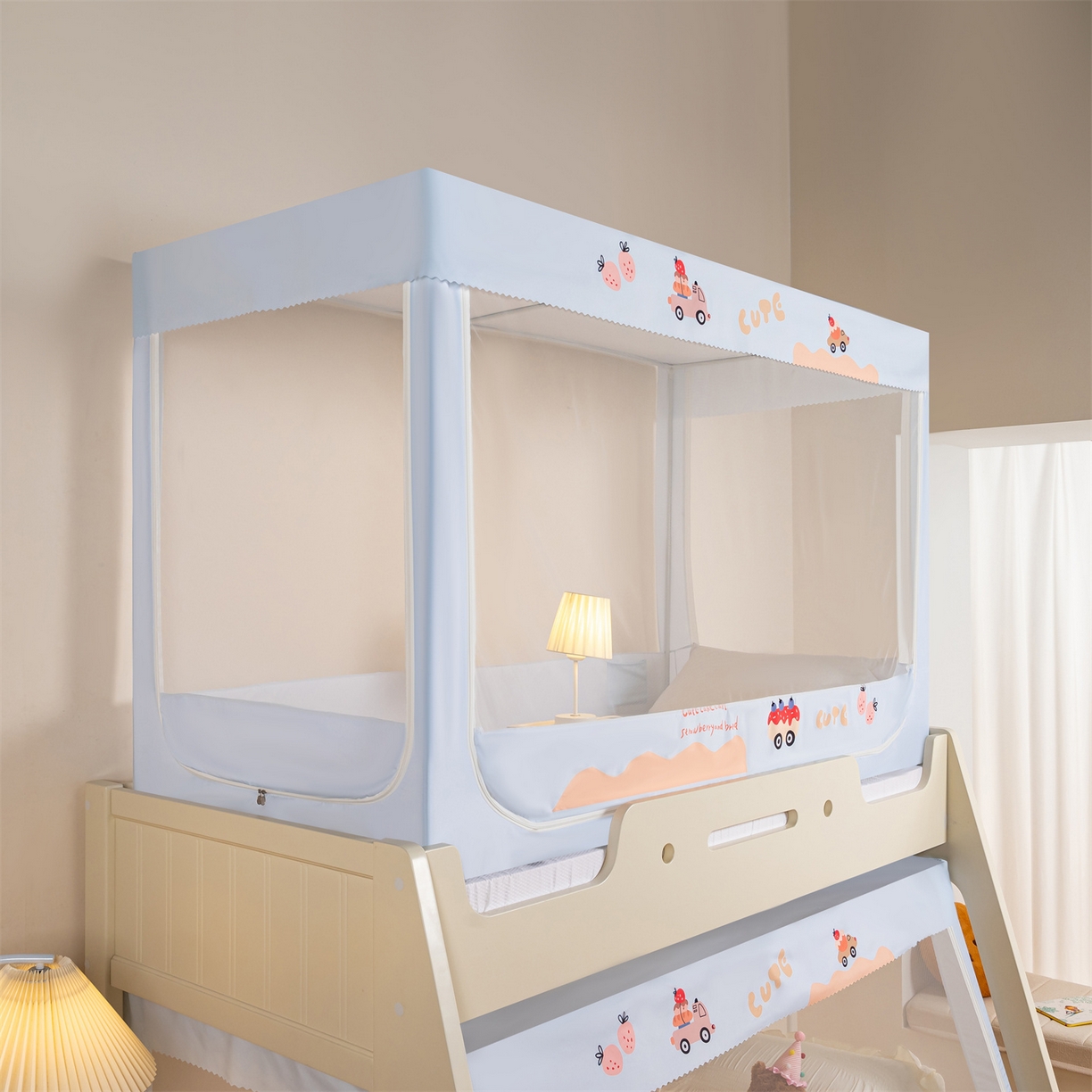 91家纺网 家纺一手货源 找家纺 新太阳蚊帐 2025新款A类子母款上下铺蚊帐 草莓运输队