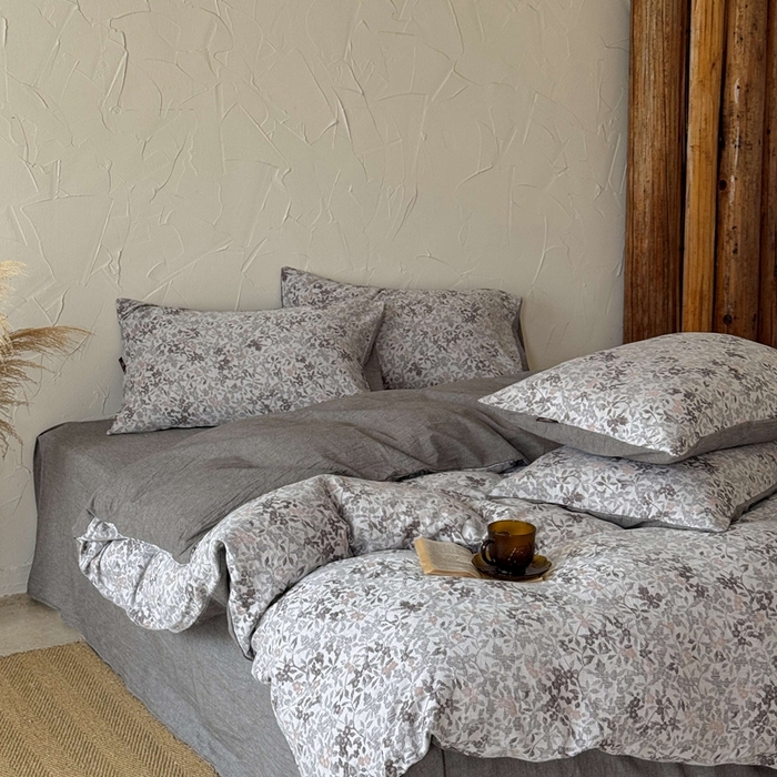 91家纺网 家纺一手货源 找家纺 于果 2025新款全棉纯棉色织提花四件套 春风里