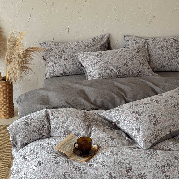 91家纺网 家纺一手货源 找家纺 于果 2025新款全棉纯棉色织提花四件套 春风里