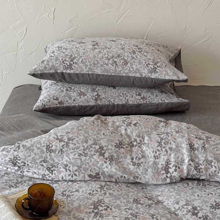 91家纺网 家纺一手货源 找家纺 于果 2025新款全棉纯棉色织提花四件套 春风里