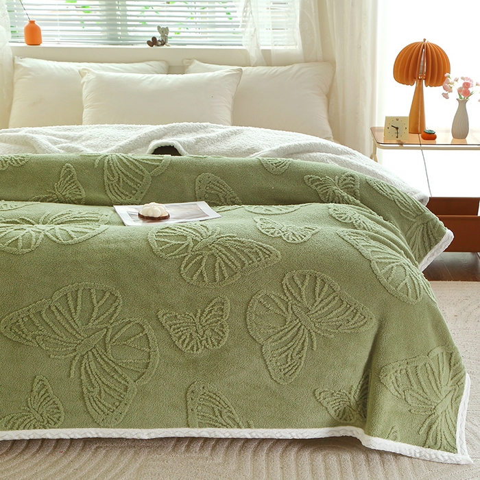 91家纺网 家纺一手货源 找家纺 莱家富 2026新款加厚双层复合毯舒棉绒剪花毛毯 绿色