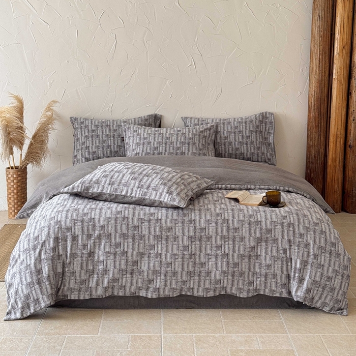 91家纺网 家纺一手货源 找家纺 于果 2025新款全棉纯棉色织提花四件套 迷城