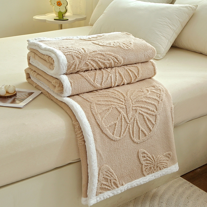 91家纺网 家纺一手货源 找家纺 莱家富 2026新款加厚双层复合毯舒棉绒剪花毛毯 米色