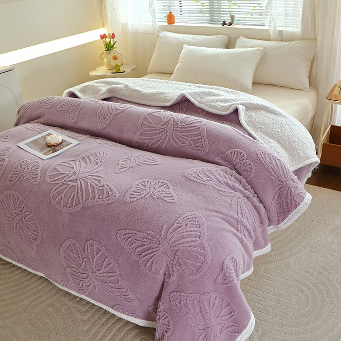91家纺网 家纺一手货源 找家纺 莱家富 2026新款加厚双层复合毯舒棉绒剪花毛毯 紫色