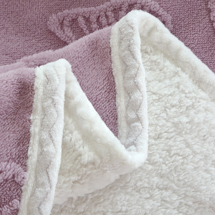 91家纺网 家纺一手货源 找家纺 莱家富 2026新款加厚双层复合毯舒棉绒剪花毛毯 紫色