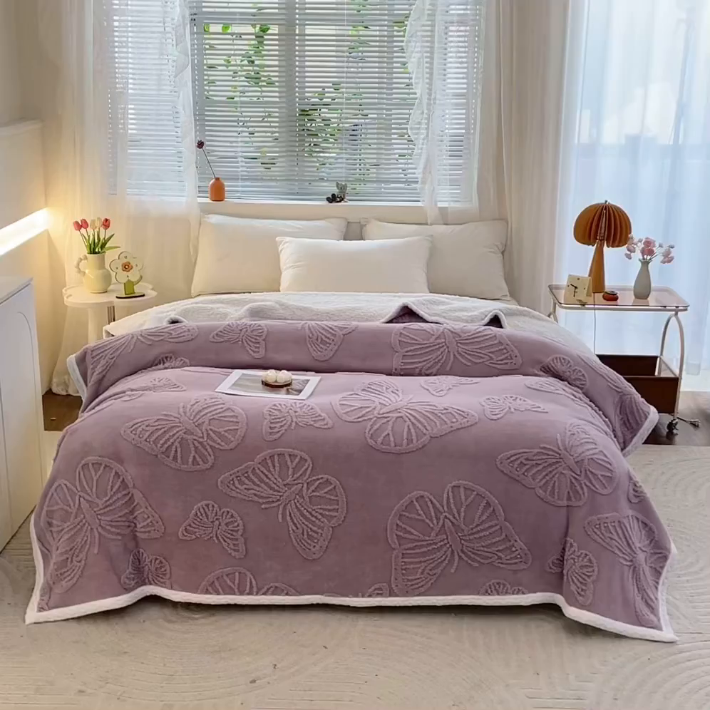 91家纺网 家纺一手货源 找家纺 莱家富 2026新款加厚双层复合毯舒棉绒剪花毛毯 紫色