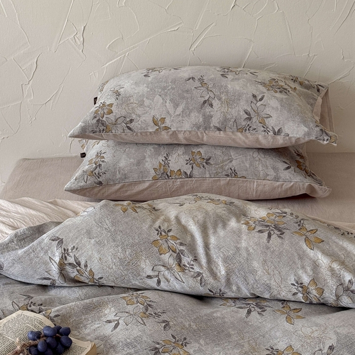 91家纺网 家纺一手货源 找家纺 于果 2025新款全棉纯棉色织提花四件套 秋枫