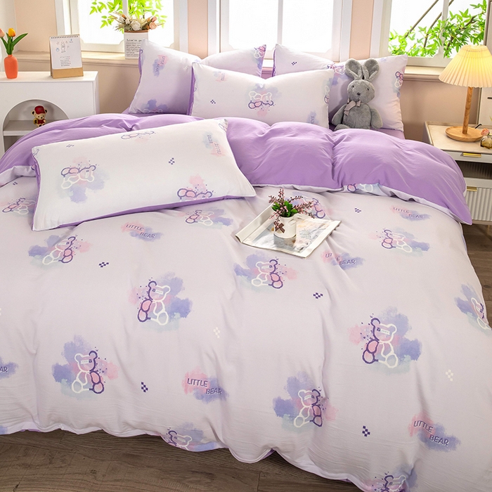 91家纺网 家纺一手货源 找家纺 梦莱家纺 2025新款水洗棉印花四件套 幻彩小熊-紫